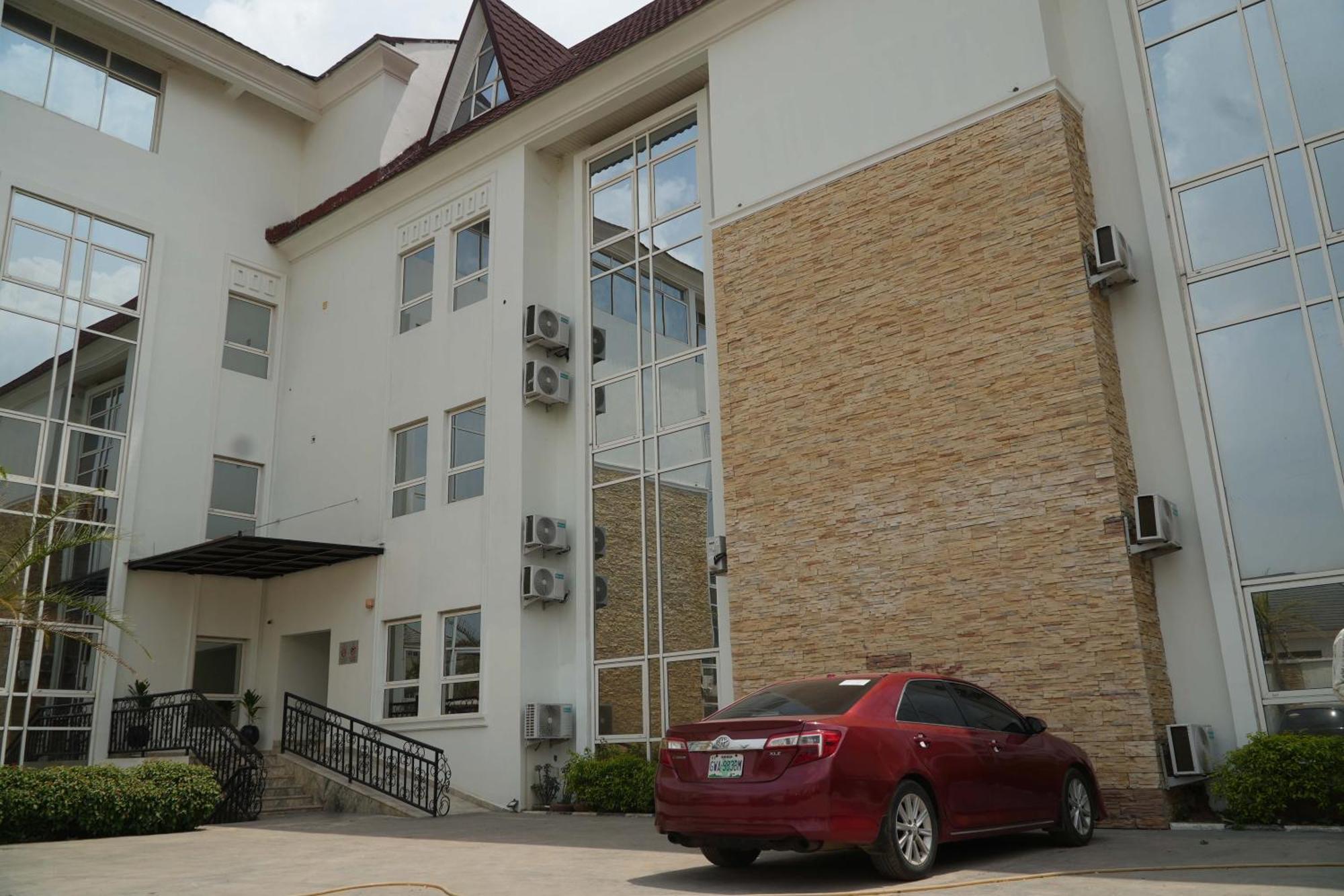 Amor Hotels Abuja Eksteriør billede